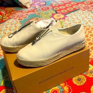 Coconuts by Matisse slip on shoes